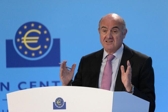 نائب رئيس البنك المركزي الأوروبي، لويس دي جيندوس، في فرانكفورت (ألمانيا)، 4 مايو 2023. 