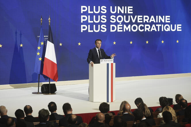 إيمانويل ماكرون، خلال خطابه حول أوروبا في مدرج جامعة السوربون، 25 أبريل 2024، في باريس.