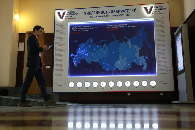 في مقر لجنة الانتخابات المركزية الروسية في موسكو في 17 مارس 2024.