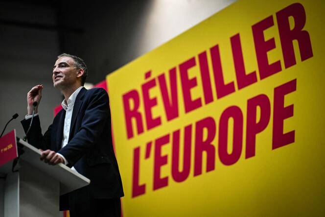 مرشح الحزب الاشتراكي وتشكيله العام في الانتخابات الأوروبية، رافائيل غلوكسمان، الأربعاء 1 مايو، في فيلوربان. 